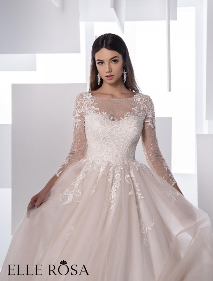 EL-322 | Wedding dress / photo 1