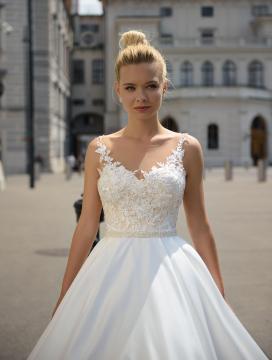 EL-220 | Wedding dress / photo 2