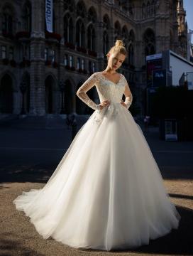 EL-234 | Wedding dress / photo 2