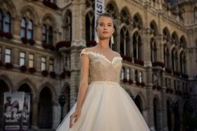 EL-242 | Wedding dress / photo 2