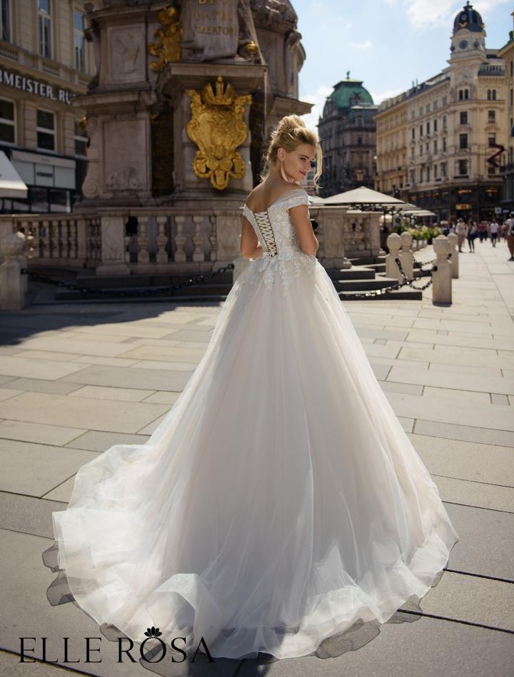 EL-243 | Wedding dress / photo 1