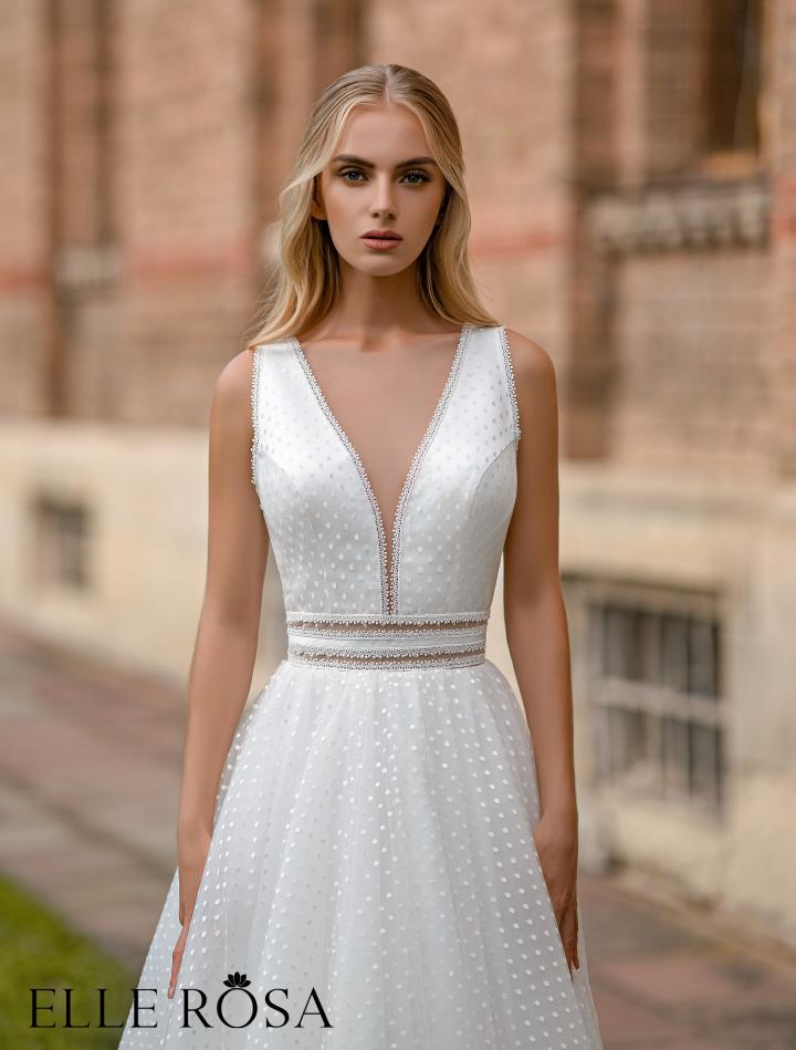 EL-381 | Wedding dress / photo 2