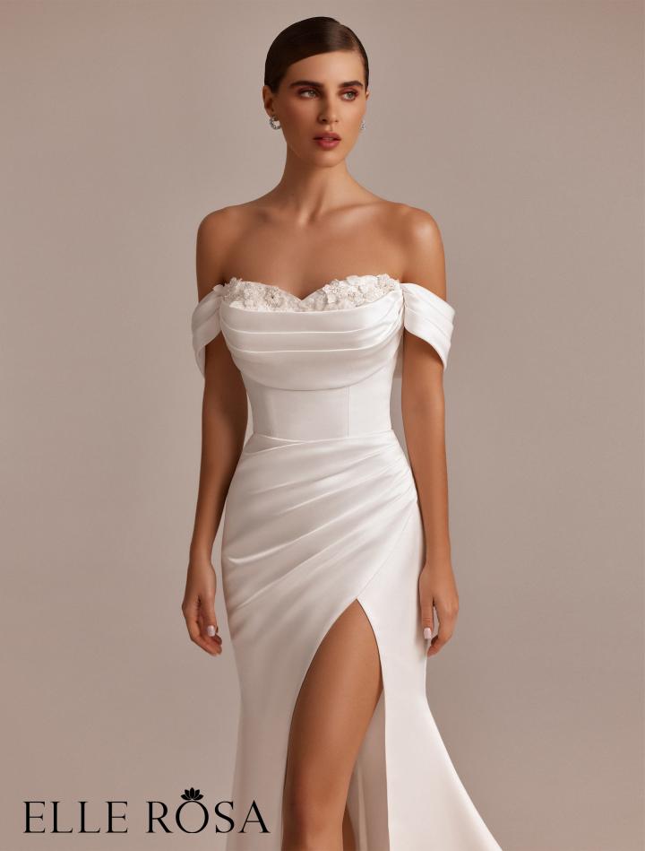 EL-470 | Wedding dress / photo 2