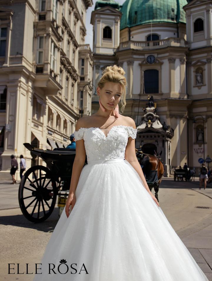 EL-236 | Wedding dress / photo 1